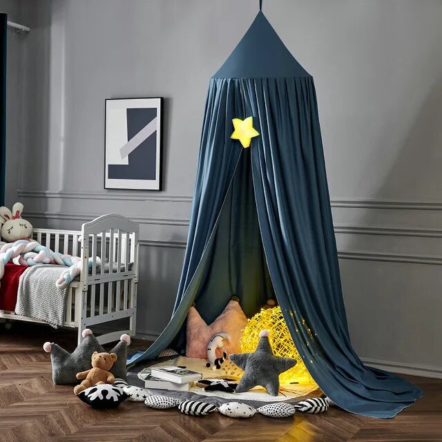 Cot bed outlet drapes